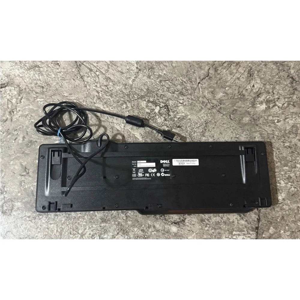 Dell L100 USB Wired Keyboard – Black (Full Size with Number Pad)